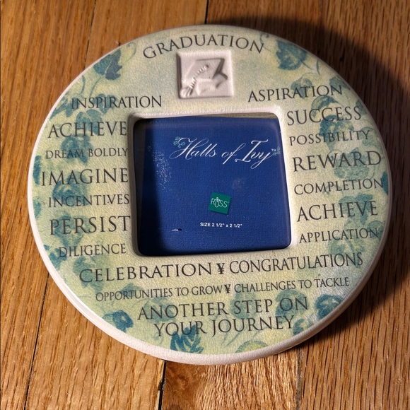 Graduation Sentiment Round Picture Frame - - Picture 1 of 5